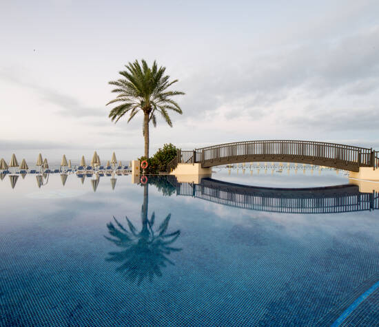 Infinity Pool Hotel Sunlight Costa Adeje