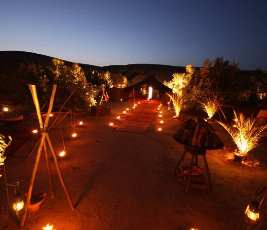 Tiempo para disfrutar Luna de Miel en el Desierto de Erg Chebbi con todos los lujos que puedas imagina.