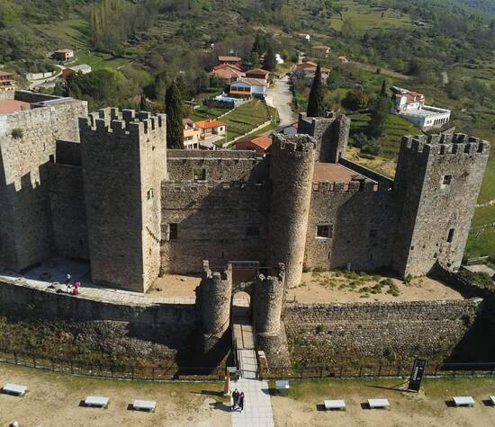 Castillo de Montemayor