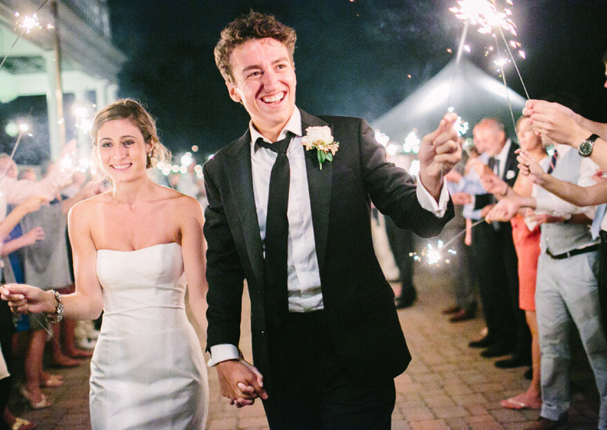 Cómo usar las bengalas en tu boda: ¡sorprende a tus invitados e ilumina el ambiente!