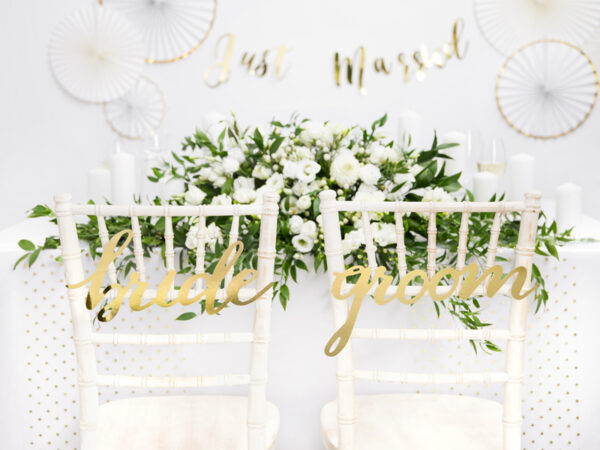 Decoración de Boda Letreros para Sillas de Boda Color Dorado: "Bride, Groom"